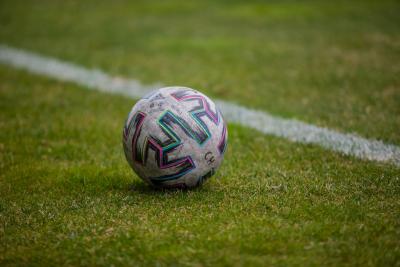 4 liga: Stal Sanok, Stal II Mielec czy Wisłok Wiśniowa? Kto wywalczy utrzymanie?