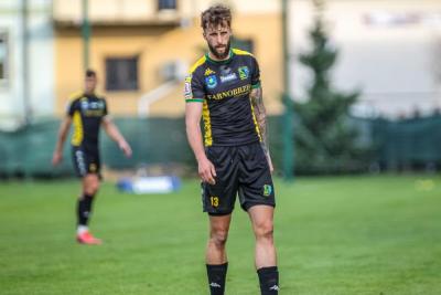 Siarka przegrała na własnym boisku! Zdecydował gol w ostatnich minutach