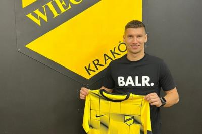 Karol Danielak nowym piłkarzem Wieczystej Kraków! (fot. Wieczysta)