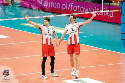 Maciej Muzaj (po prawej) ma trafić do Projektu Warszawa! (fot. Asseco Resovia)