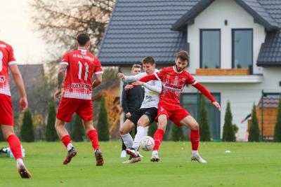 Patryk Zieliński (po prawej) pożegna się tej zimy z KS-u Wiązownica! (fot. Karolina Hołownia)