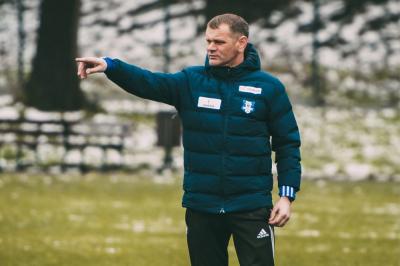 Arkadiusz Baran liczy, że jego zespół weźmie na Stali udany rewanż za pechową porażkę z rundy jesiennej. (fot. Stal Stalowa Wola)