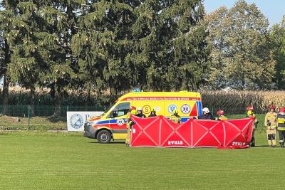 Do wypadku dosżło na stadionie Bizona Medyka. Nie żyje 18-letni piłkarz. Zginął podczas prac na stadionie.