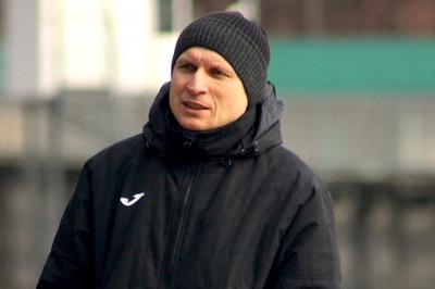 Grzegorz Kuźma (na zdjęciu) nie jest już trenerem Kolbuszowianki. W ostatnim meczu rundy jesiennej drużynę poprowadzi duet Grzegorz Wróblewski i Dariusz Książek (fot. facebook.com/kolbuszowianka)