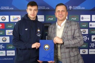 Maksymilian Pingot z Lecha Poznań przenosi się do Stali Mielec (fot. Stal Mielec)