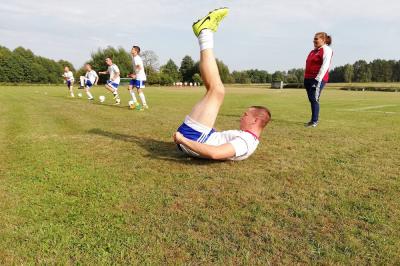 Na zdjęciu Anna Klufas przed jednym z meczów swojej drużyny (fot. Start Lisie Jamy)