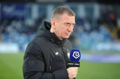 Kamil Kiereś jest zadowolony po meczu z Rakowem Częstochowa (fot. Stal Mielec)