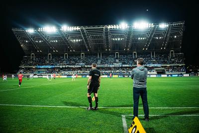 Piłkarskie Derby Rzeszowa pomiędzy Resovią a Stalą Rzeszów odbędą się już w piątek 12 kwietnia na Stadionie Miejskim. Zapraszamy na relację na żywo z tego spotkania (fot. Robert Skalski / stalrzeszow.pl / archiwum)