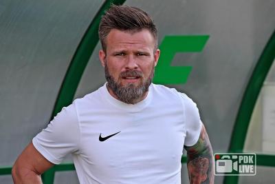 Szymon Szydełko liczy, że utrzyma JKS Jarosław w 4 lidze podkarpackiej. (fot. Radek Kuśmierz)