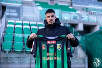 Bojan Gvozdenović oficjalnie w Stali Stalowa Wola (fot. Stal Stalowa Wola)