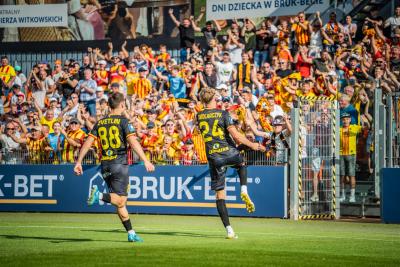 Piłkarze Korony Kielce wygrali trzeci raz z rzędu (fot. facebook.com/korona.kielce.oficjalna)