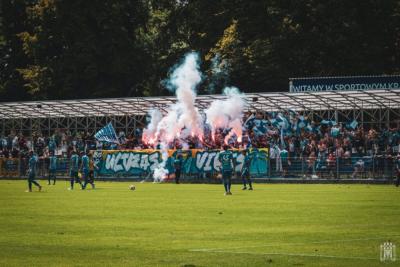 Mecz Hutnik Kraków - Wisła Kraków z ograniczoną liczbą widzów. Mecz zobaczy niespełna tysiąc kibiców (fot. Resovia)