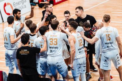 Koszykarze Resovii przegrali po dogrywce z beniaminkiem (fot. Resovia Rzeszów Koszykówka)