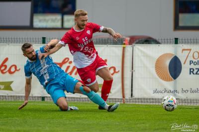 Wiktor Majewski (w barwach Cosmosu Nowotaniec) zagra w Czarnych Jasło (fot. Robert Urban)