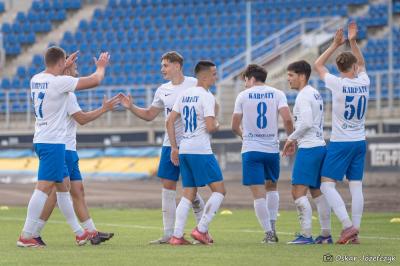 Karpaty Krosno sezon 2026/2027 rozzpoczną w klasie A. Klub pozyskał właśnie nowego sponsora (fot. Oskar Józefczyk / facebook.com/KSKarpatyKrosno)