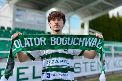Jakub Urban nowym piłkarzem Izolatora Boguchwała (fot. Izolator Boguchwała)