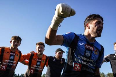 KSZO Ostrowiec Świętokrzyski pokonał rezerwy Korony Kielce po zaciętym meczu (fot. Daniel Opałka)