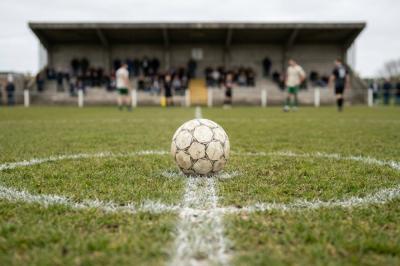PIĄTKOWE MECZE NA ŻYWO: Od Ekstraklasy do Betclic 2. Ligi + ŻUŻEL