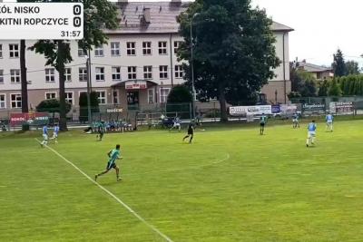 Skrót meczu Sokół Nisko - Błękitni Ropczyce 2-2 (fot. Facebook)
