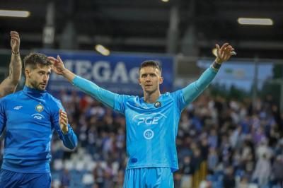 Mateusz Kochalski blisko powrotu do Ekstraklasy. Ma trafić do Wieczystej Kraków (fot. FKS Stal Mielec)