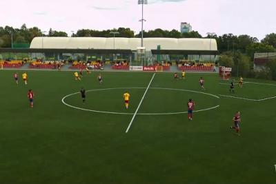 Skrót meczu Ślęza Wrocław - Raków II Częstochowa 1-2 (fot. YouTube / 1KS Ślęza Wrocław)