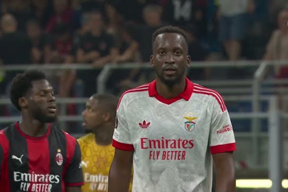 SKRÓT MECZU: AC Milan - Benfica Lizbona 0-2 [WIDEO]