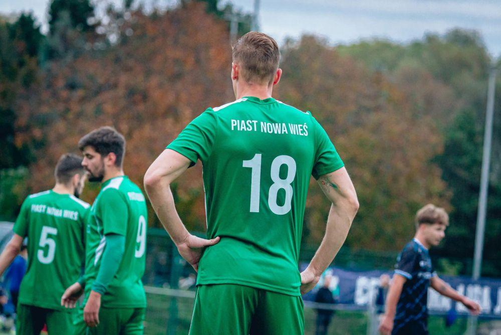 Piast Nowa Wieś nie dokończy sezonu w rzeszowskiej klasie O. Klub wycofał się z rozgrywek (fot. Krzysztof Krupa)