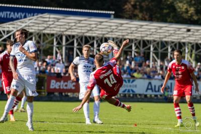 Resovia przegrała z Hutnikiem Kraków (fot. P. Golonka/ Resovia)