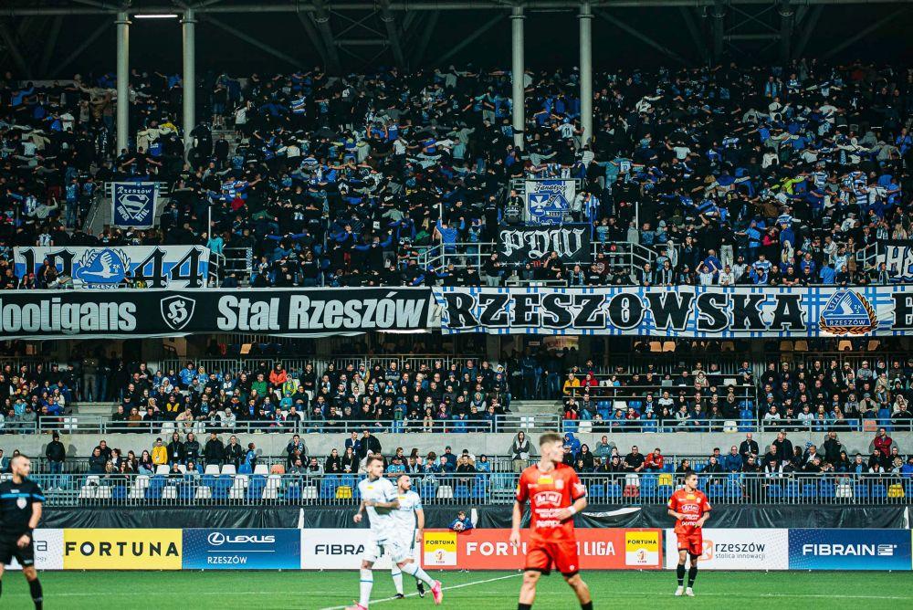 Stal Rzeszów wznawia sprzedaż biletów na derby (fot. Robert Skalski/ Stal Rzeszów)