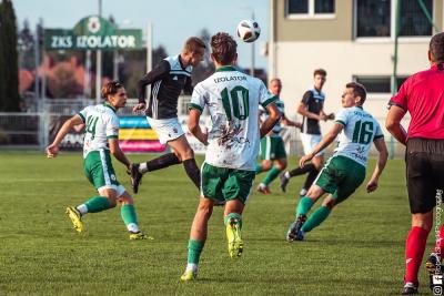 Samobój zdecydował o wyniku meczu Izolatora z Piastem Tuczempy