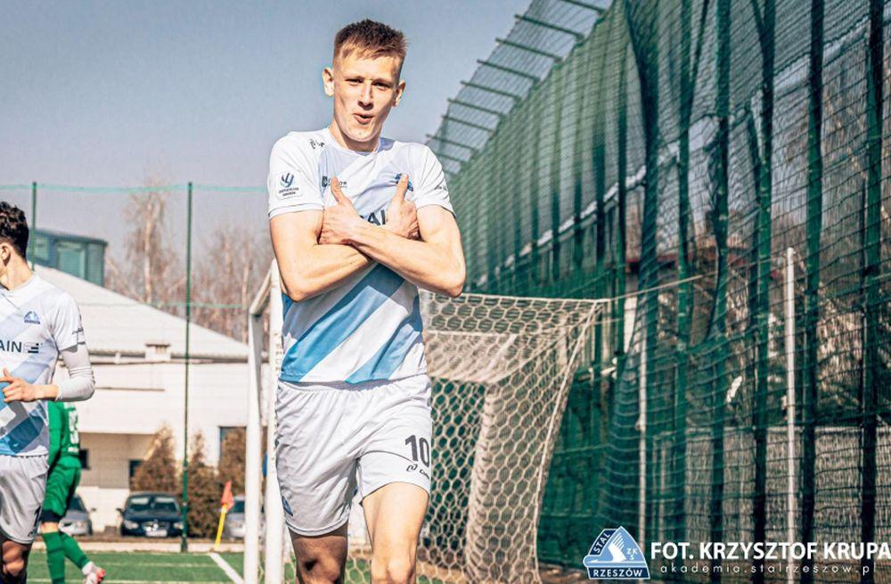 Michał Musik trenuje z Pogonią-Sokół Lubaczów (fot. Krzysztof Krupa/ Stal Rzeszów)