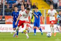 Polska pokonała Litwę! Sebastian Szymański bohaterem 