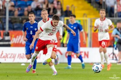 Polska pokonała Litwę! Sebastian Szymański bohaterem 