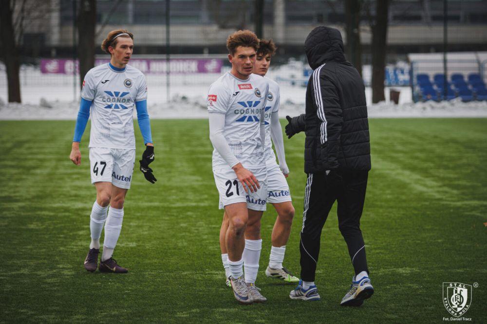 Hutnik Kraków w efektownym stylu pokonał KKS Kalisz  (fot. Daniel Tracz)