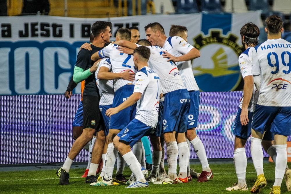 PGE FKS Stal Mielec pokonała Pogoń Szczecin 4-2!
