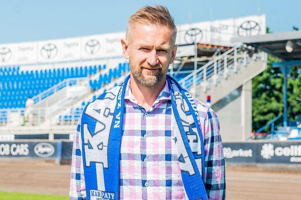 Waldemar Szafran w sztabie szkoleniowym Karpat Krosno (fot. Karpaty Krosno)