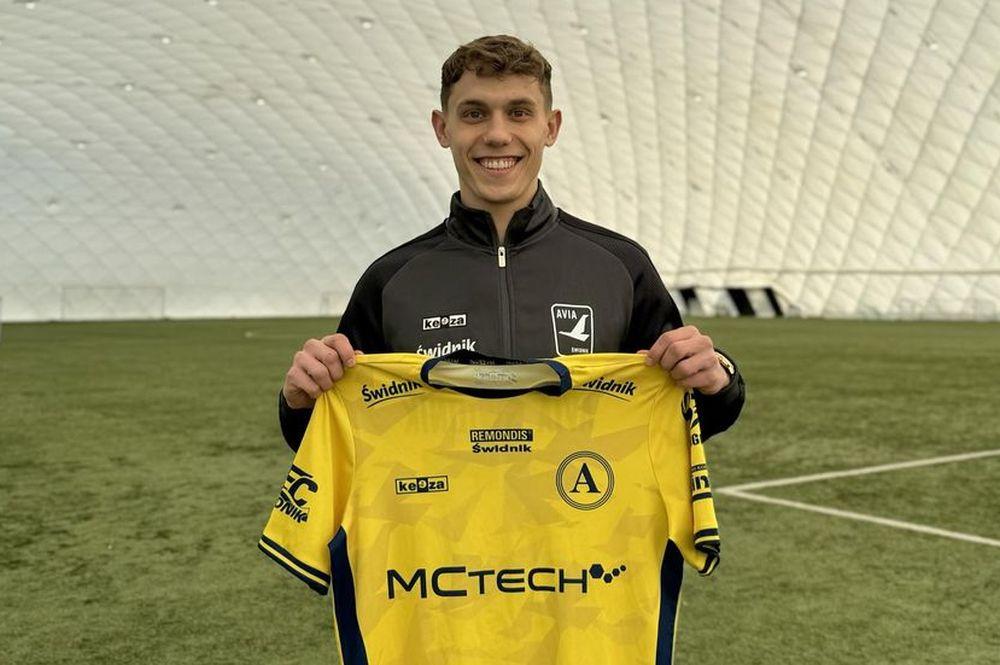 Bartłomiej Pleskacz piłkarzem Avii Świdnik (fot. Avia Świdnik)