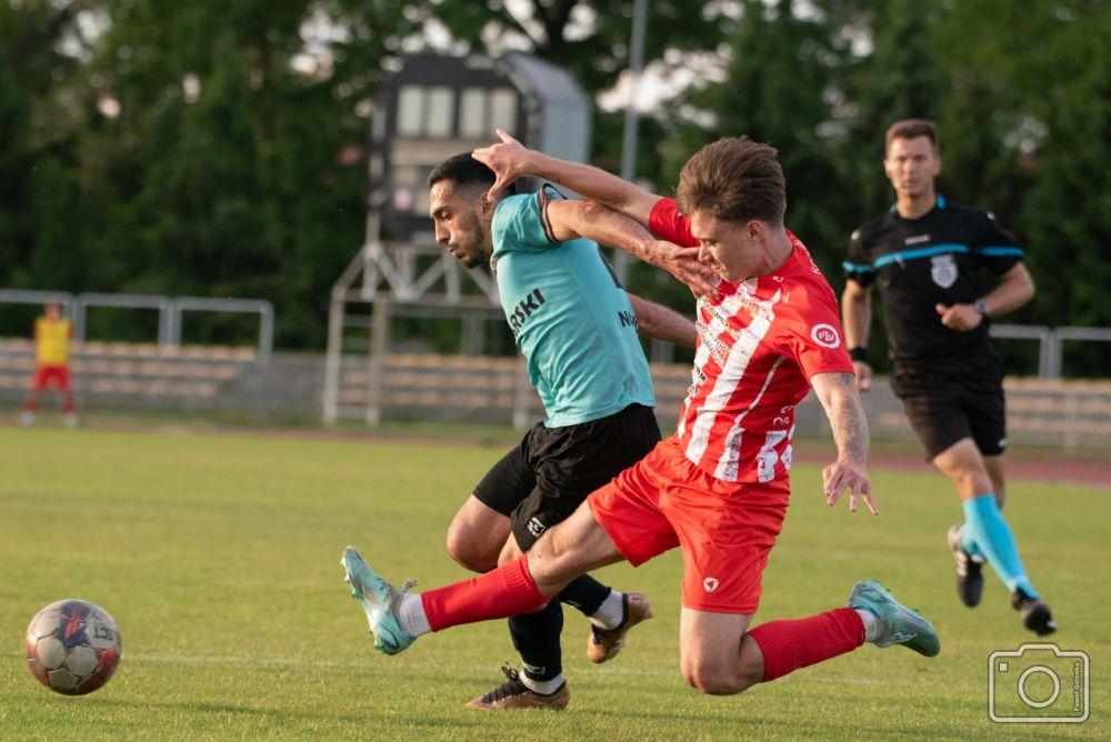 Cosmos Nowotaniec w ostatniej kolejce pokonał rezerwy Resovii 2-1 (fot. P. Golonka/ Resovia)