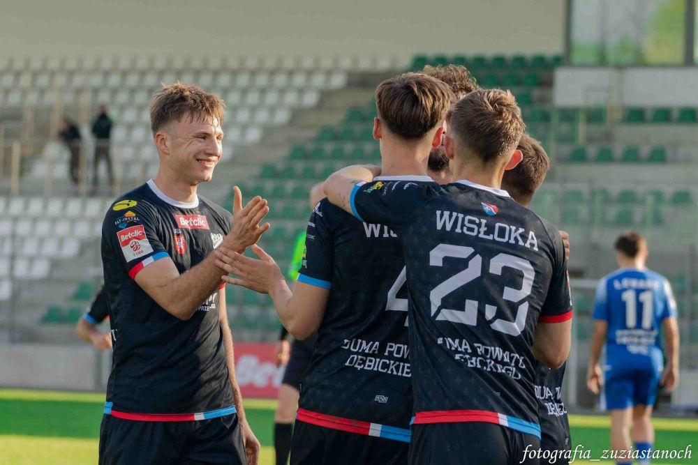 Wisłoka Dębica zremisowała z KSZO Ostrowiec Świętokrzyski (fot. fotografia_zuziastanoch)