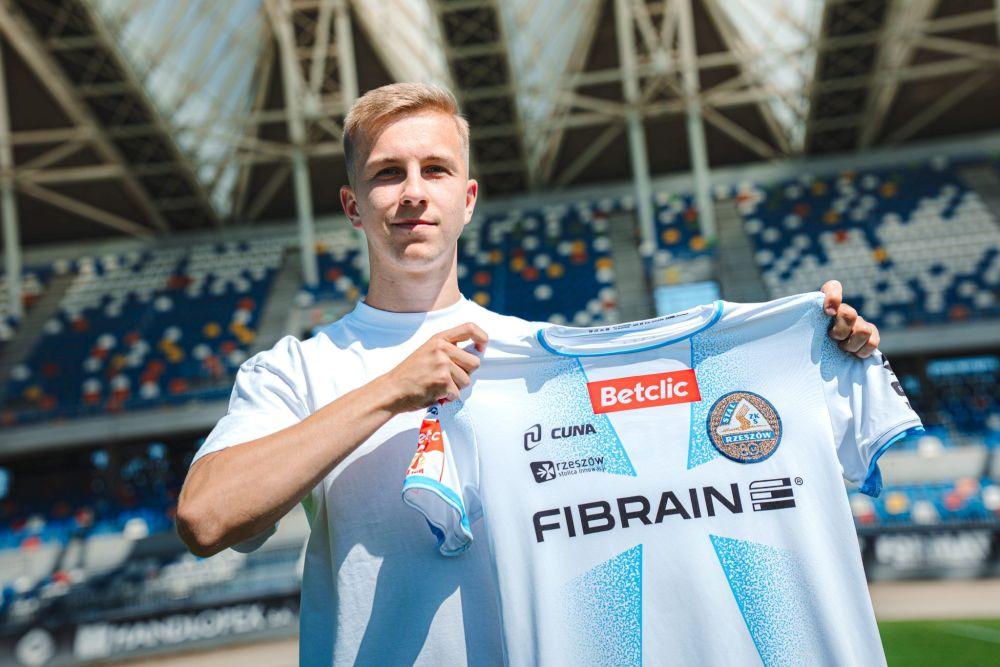 Michał Opalski oficjalnie w Stali Rzeszów (fot. Stal Rzeszów)