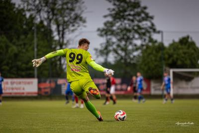 KS Wiązownica zremisował z Izolatorem Boguchwała, grając przez większość meczu w podwójnym osłabieniu (fot. Agnieszka Kulka)