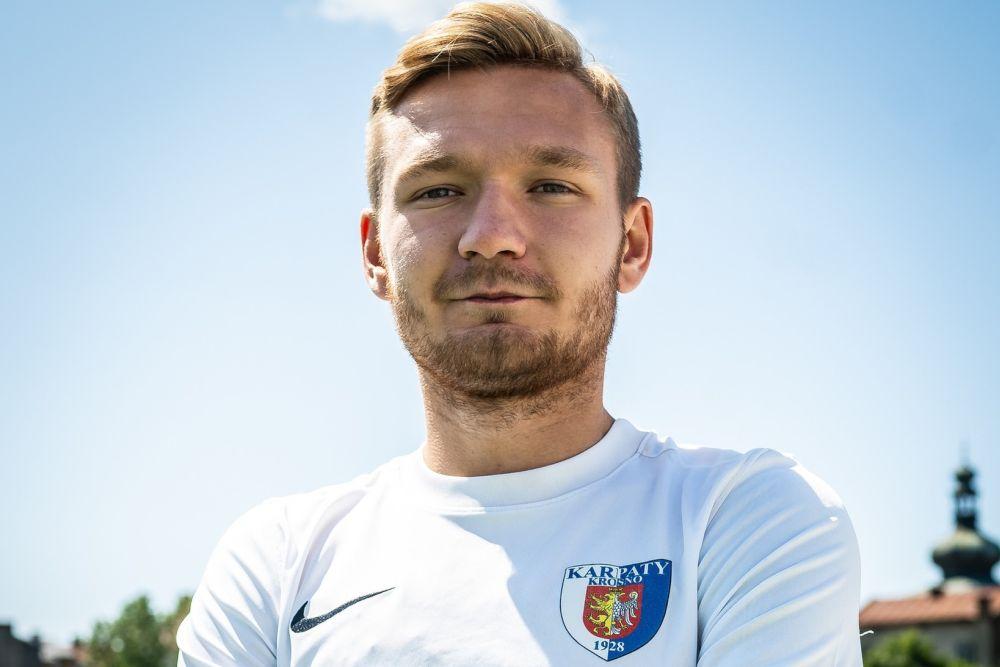 Wiktor Majewski wraca do Karpat Krosno (fot. Konrad Kwolek/ Karpaty Krosno)