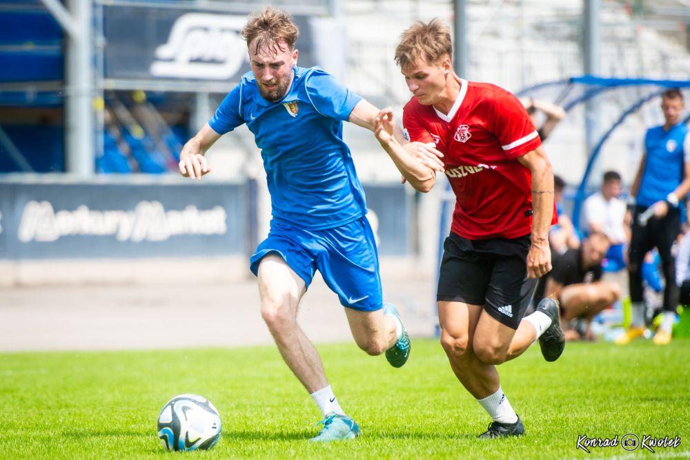 Karpaty Krosno pokonały Legion Pilzno w sparingu (fot. Konrad Kwolek)