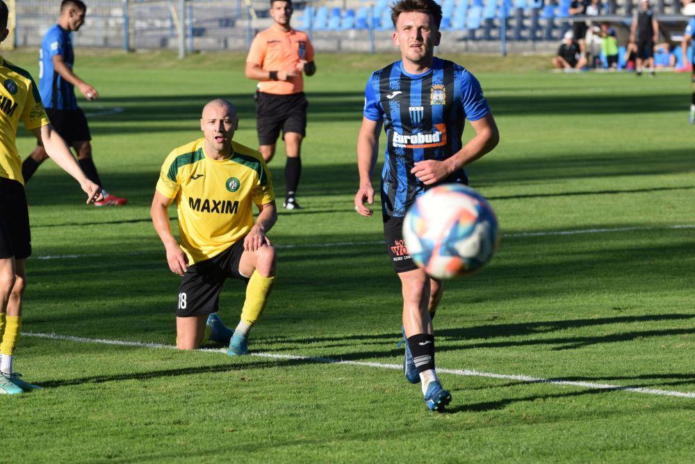 JKS Jarosław nie dał najmniejszych szans beniaminkowi (fot. Dominik Budzowski)