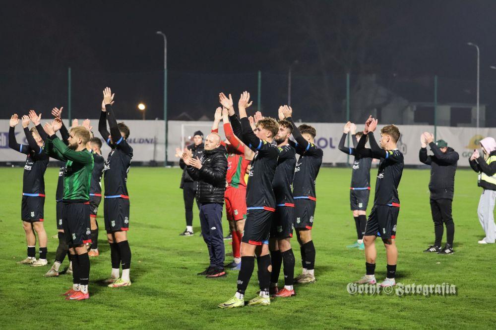 Wisłoka Dębica w rundzie jesiennej nie przegrała na wyjeździe (fot. Wisłoka Dębica)