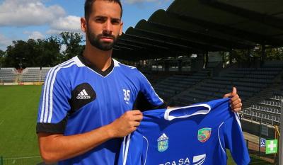 Jonathan de Amo wzmacnia defensywę Stali Mielec (fot. Gazeta Wrocławska)