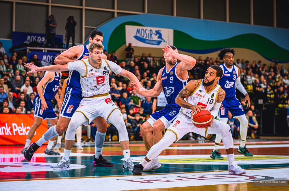 Miasto Szkła Krosno pokonało po dogrywce MKS Dąbrowa Górnicza (fot. Tymoteusz Akslar)
