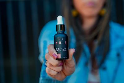 Oleje CBD. Nowe rozwiązanie na stres i depresję