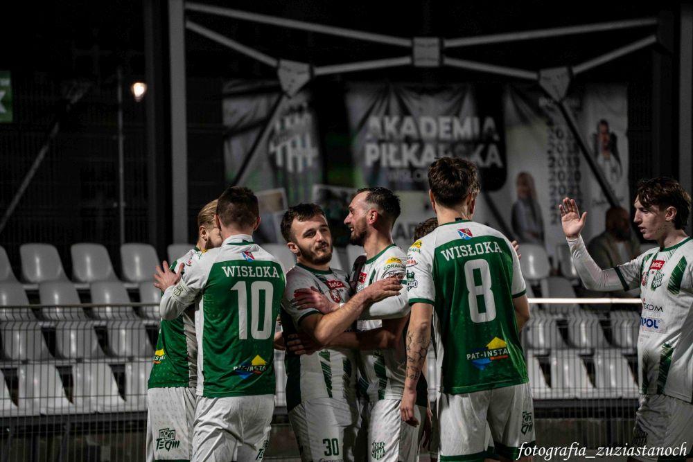 Wisłoka Dębica pokonała na wyjeździe Sokoła Kolbuszowa Dolna (fot. Zuzanna Stanoch)