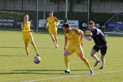 Naprzód Jędrzejów przegrał z Koroną II Kielce w doliczonym czasie gry (fot. Naprzód Jędrzejów)